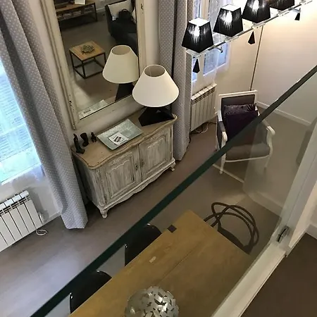 Duplex In The Heart Of The Old Town 2bdrs Apartment Nice